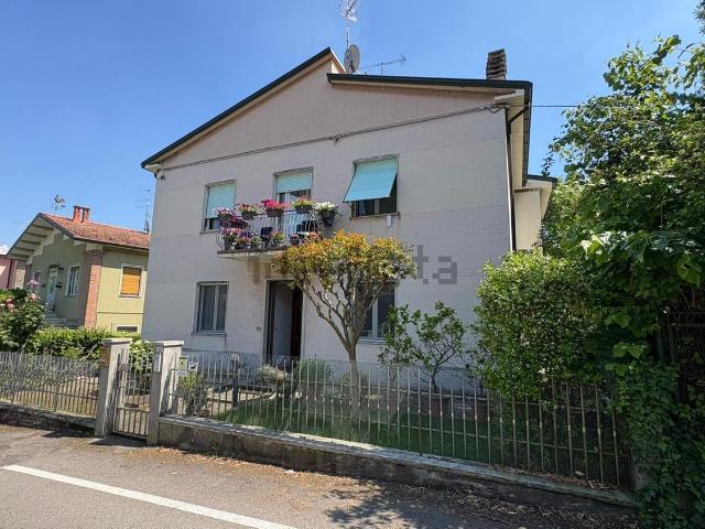 Casa in vendita a Traversetolo, Reggio Emilia