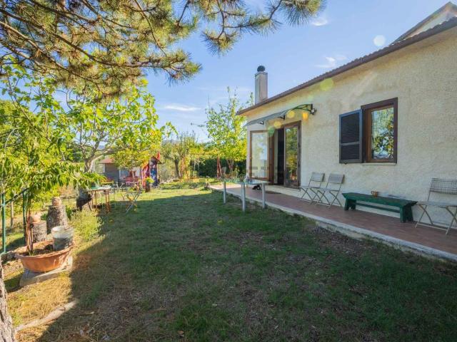 Casa in vendita a Oliveto Sabino, Torricella in Sabina