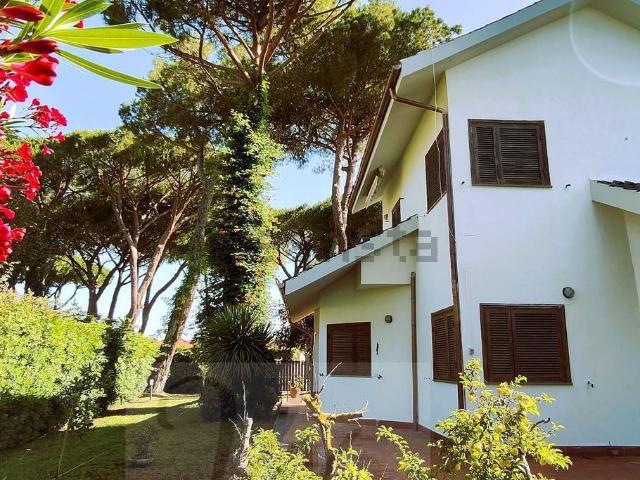 Casa in vendita a Tarquinia, Lazio