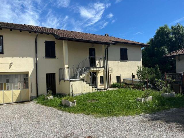 Casa in vendita a Comunità Montana Valli del Verbano, Comerio