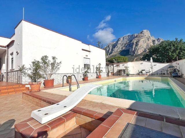 Casa in vendita a Siino, Cinisi