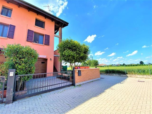 Casa in vendita a Unione Alto Ferrarese, Cento