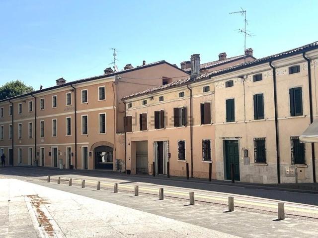 Casa in vendita a Castel D'ario, Lombardia
