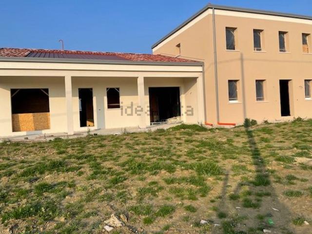 Casa in vendita a Brugine, Veneto