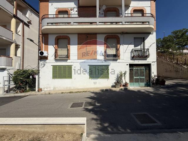 Casa in vendita a Grassano, Basilicata