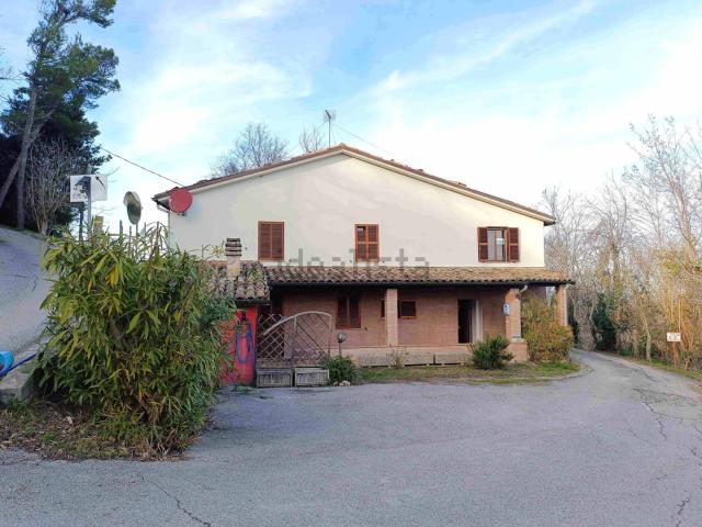 Casa in vendita a Rancitella, Marche