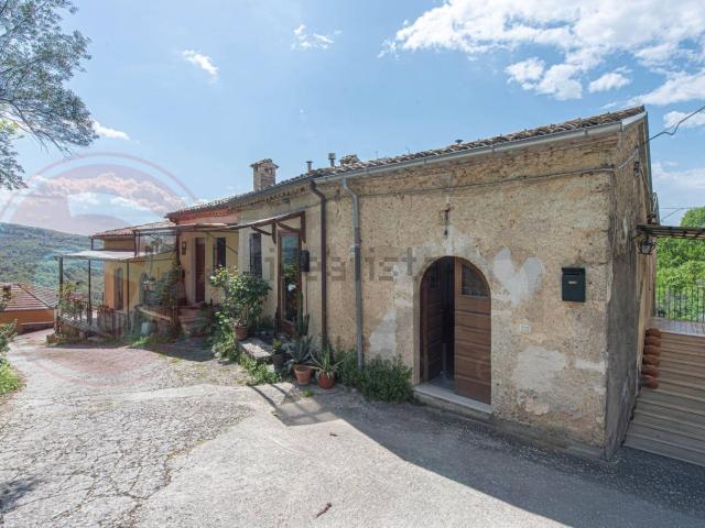 Casa in vendita a Arpino, Lazio