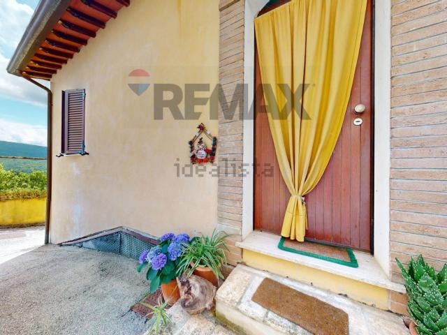 Casa in vendita a Valtopina, Umbria