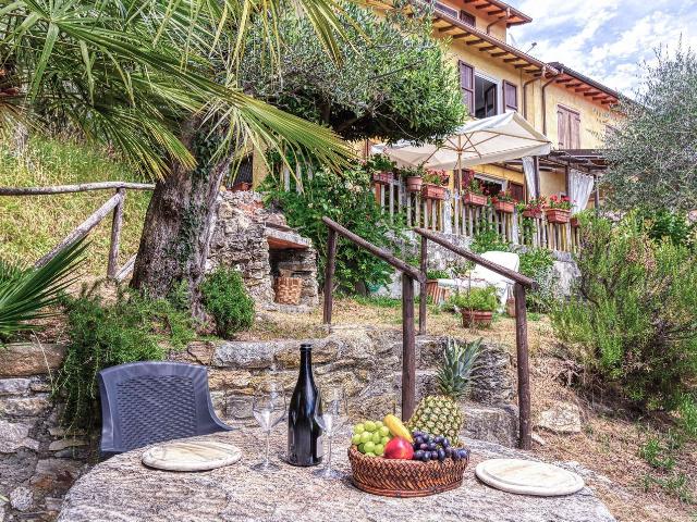 Casa in vendita a Camaiore, Toscana