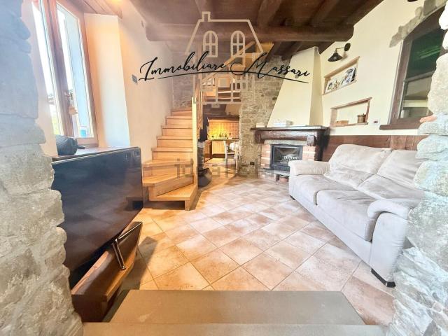 Casa in vendita a Rocchetta Di Vara, Liguria