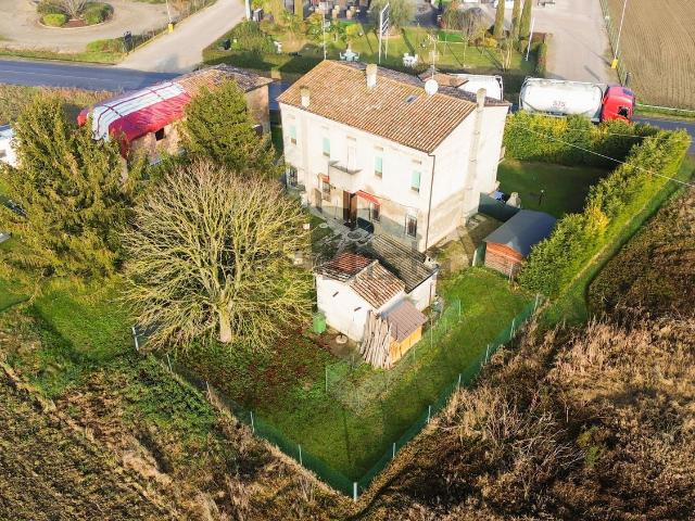Casa in vendita a Unione Alto Ferrarese, Cento