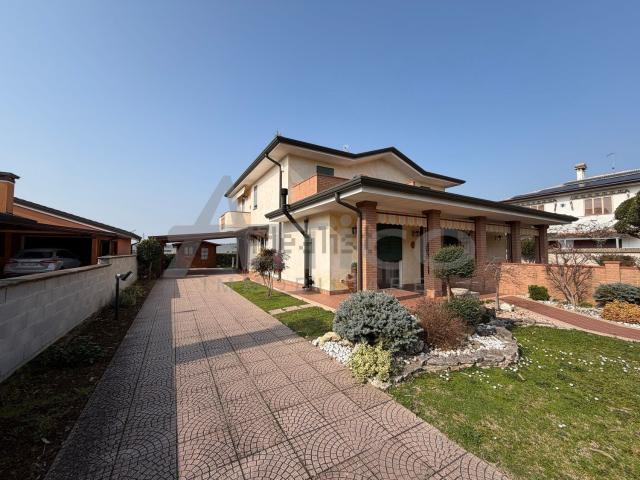 Casa in vendita a Villamarzana, Veneto
