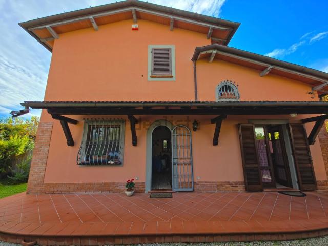 Casa in vendita a Vittoria Apuana, Forte Dei Marmi