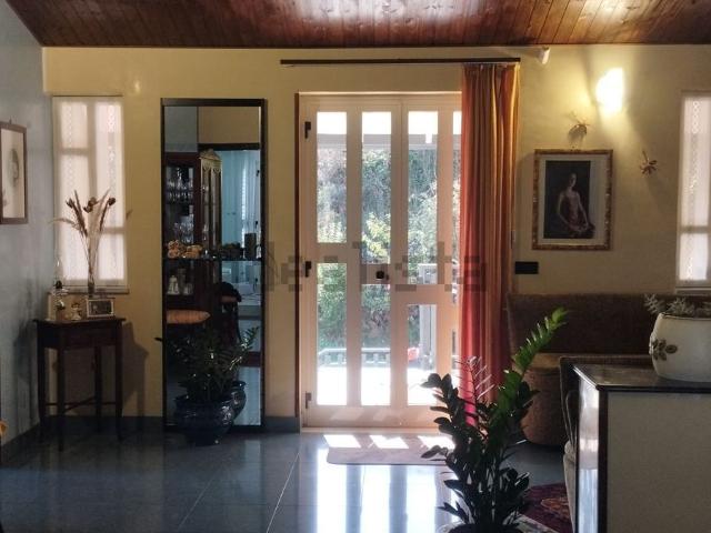 Casa in vendita a Bronte, Sicilia