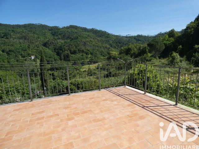 Casa in vendita a Carro, Liguria