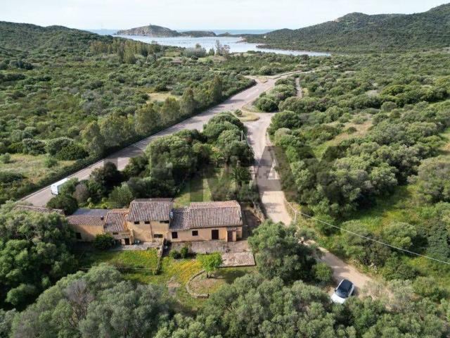 Casa in vendita a Teulada, Sardigna/Sardegna