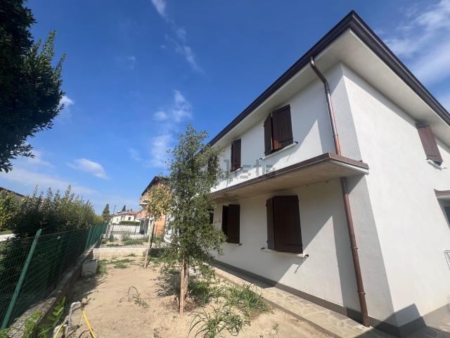 Casa in vendita a Borgo Po, Luzzara