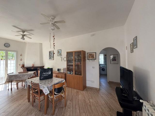 Casa in vendita a Latina, Lazio