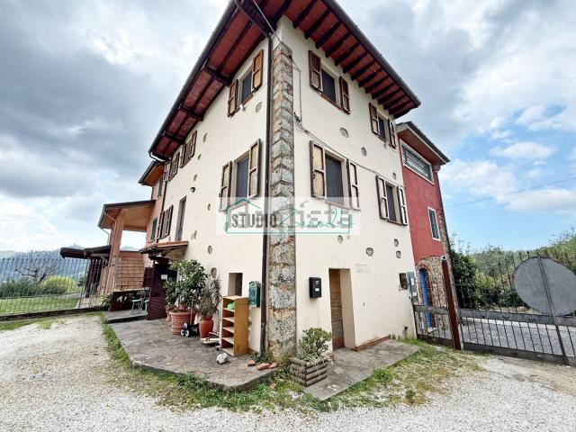 Casa in vendita a Montebello, Camaiore