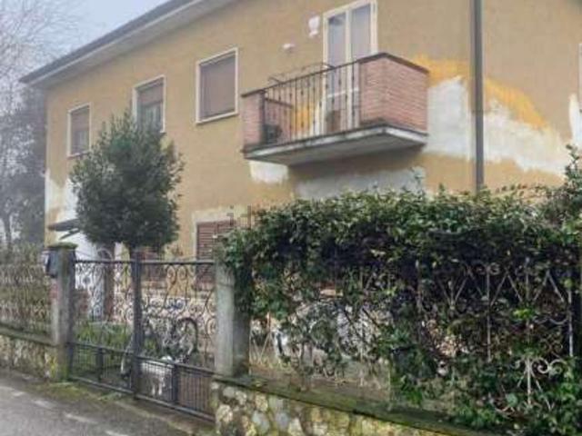 Casa in vendita a Monticelli d'Ongina, Piacenza