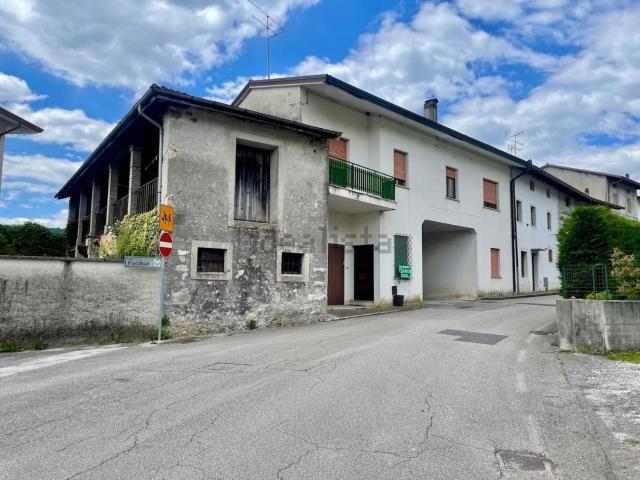 Casa in vendita a Borgo Riosecco / Borc Rossec, Travesio / Travês