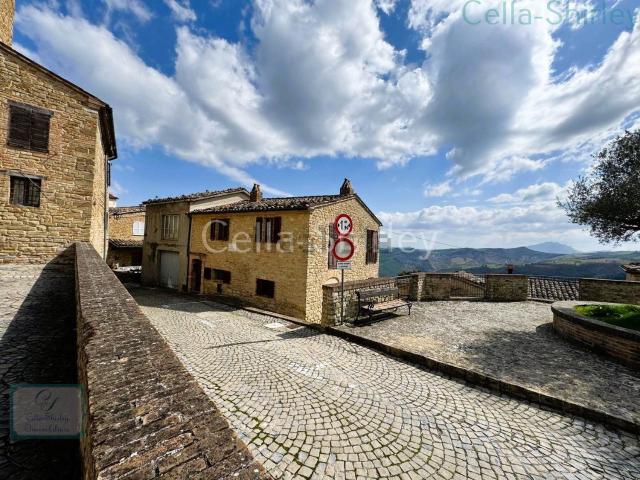 Casa in vendita a Marche, Macerata