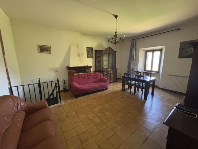Casa in vendita a Marche, Macerata