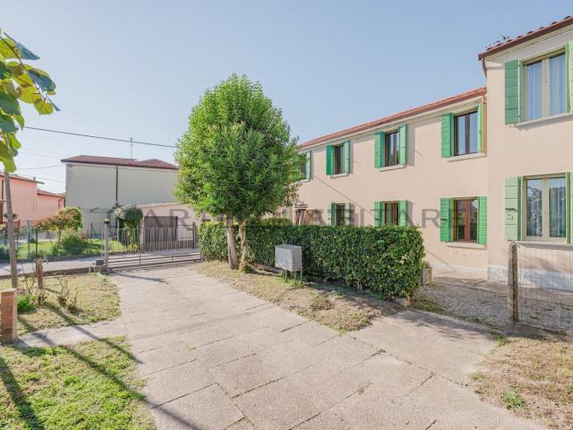Casa in vendita a Porto Menai, Dolo