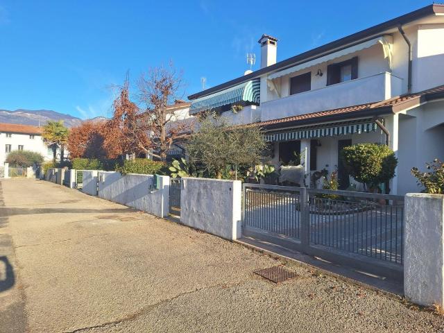 Casa in vendita a Fontanafredda, Friuli-Venezia Giulia