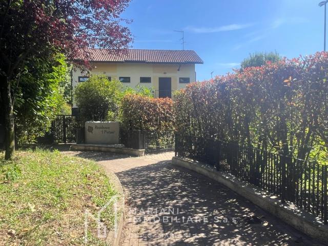 Casa in vendita a Samarate, Lombardia