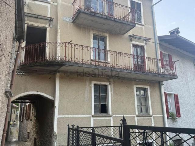 Casa in vendita a Bologna, Perledo