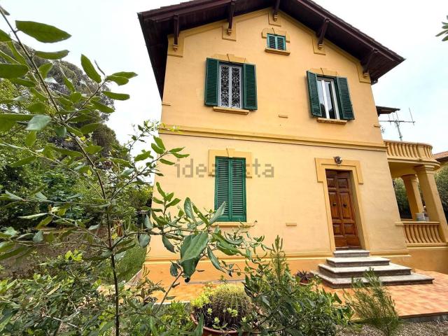 Casa in vendita a Quercianella, Livorno