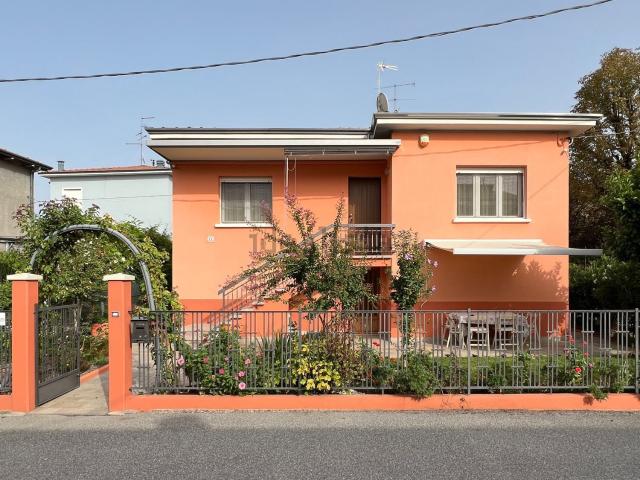 Casa in vendita a Rolo, Reggio nell'Emilia
