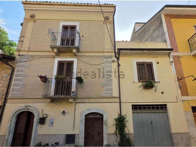 Casa in vendita a Introdacqua, Abruzzo