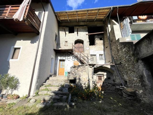 Casa in vendita a Roncaiola, Tirano