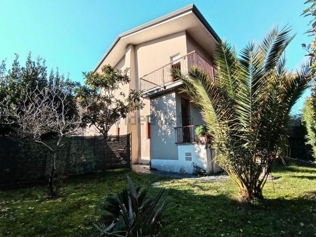 Casa in vendita a Tonfano, Toscana