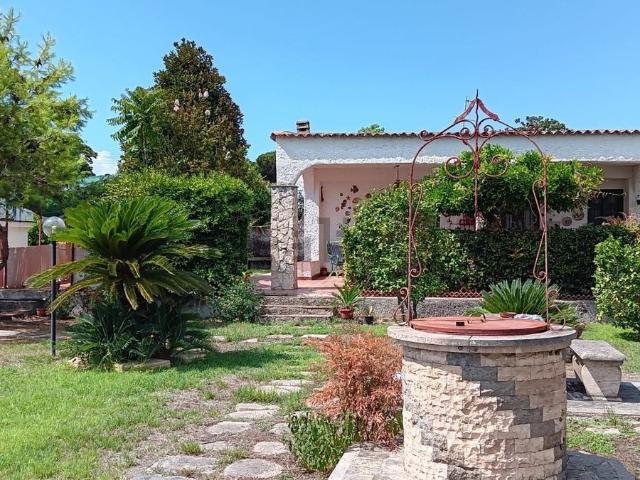 Casa in vendita a Lido Azzurro, Terracina