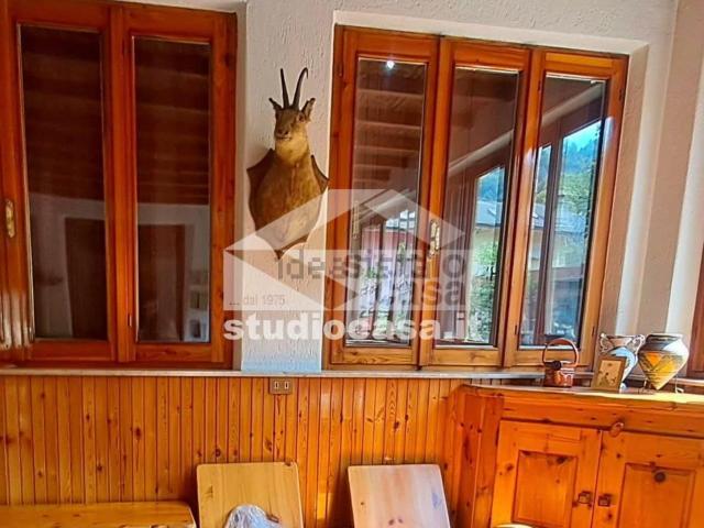 Casa in vendita a Comunità Montana della Valle Brembana, Val Brembilla