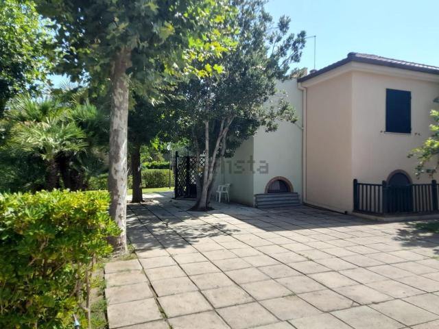 Casa in vendita a Bernalda, Basilicata