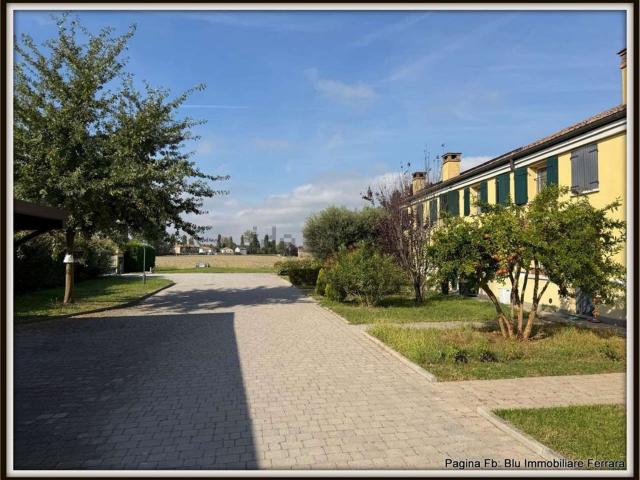 Casa in vendita a Ferrara, Reggio Emilia