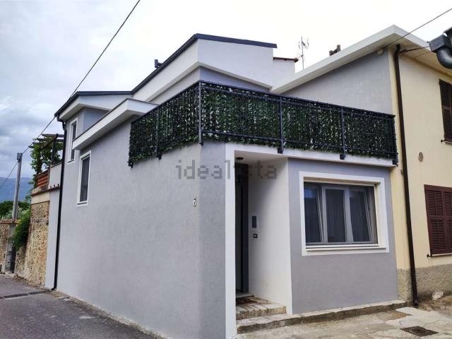 Casa in vendita a Bastia, Albenga