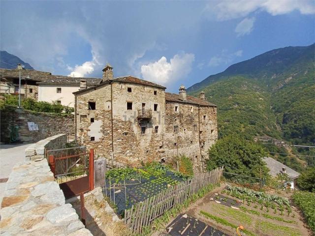 Casa in vendita a Perloz, Aosta