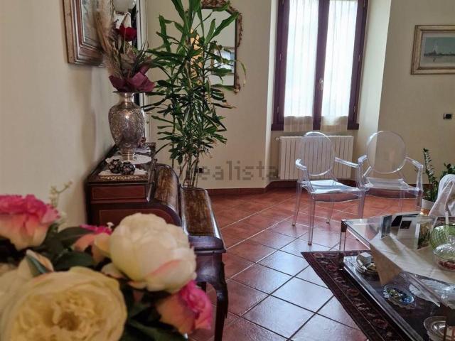 Casa in vendita a Signa, Toscana