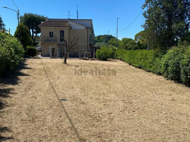 Casa in vendita a Vallone, Marche