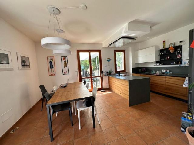 Casa in vendita a Sant'Angelo, Senigallia