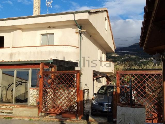 Casa in vendita a Calabria, Cosenza