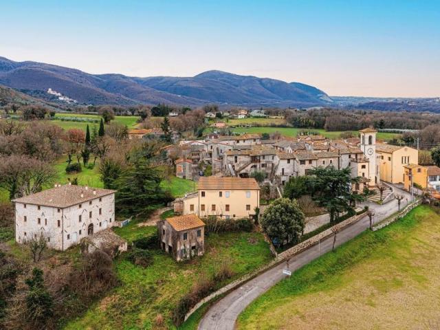 Casa in vendita a Colpetrazzo