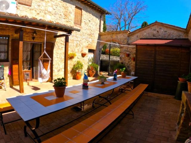 Casa in vendita a Lucciana, Casole d'Elsa