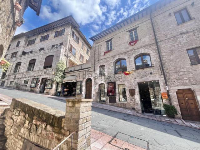 Casa in vendita a Assisi, Umbria