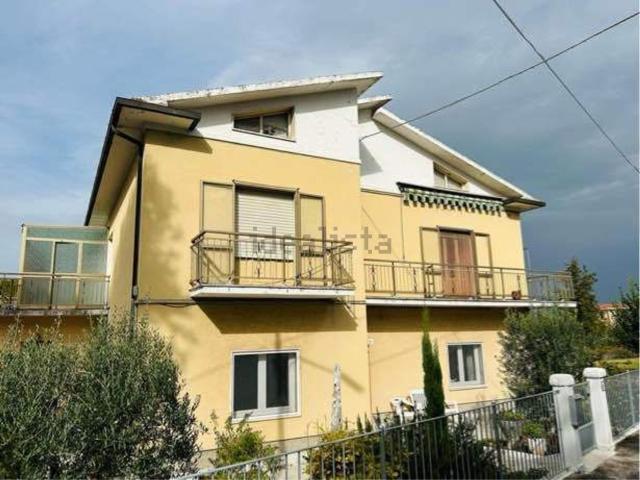Casa in vendita a Vallone, Marche